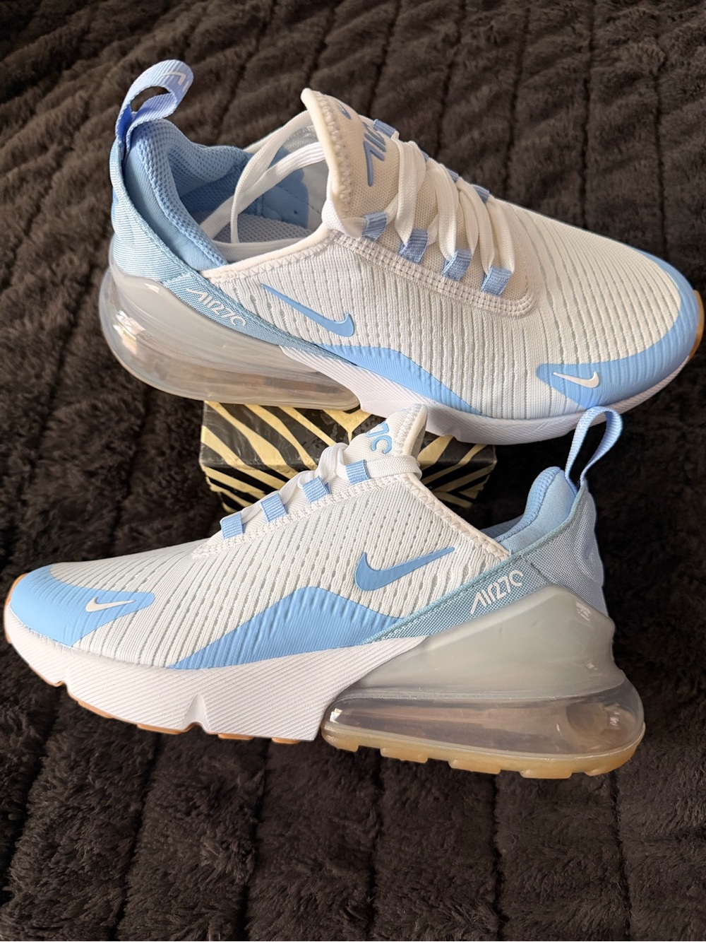 Nike Women’s Air Max 270 Sneakers - White & Light Blue new, never worn, no box